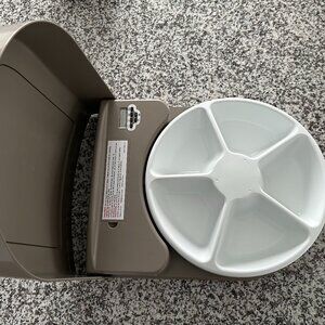 PetSafe Automatic Feeder for Dry Food (5 Meals, 40 oz Capacity)